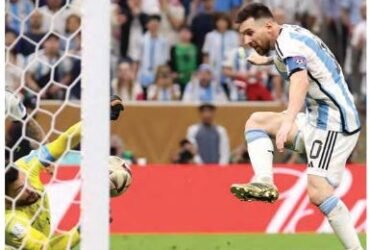 Messi atingiu a marca histórica de 100 golos