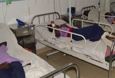 alunos feridos durante confusão numa escola na Beira